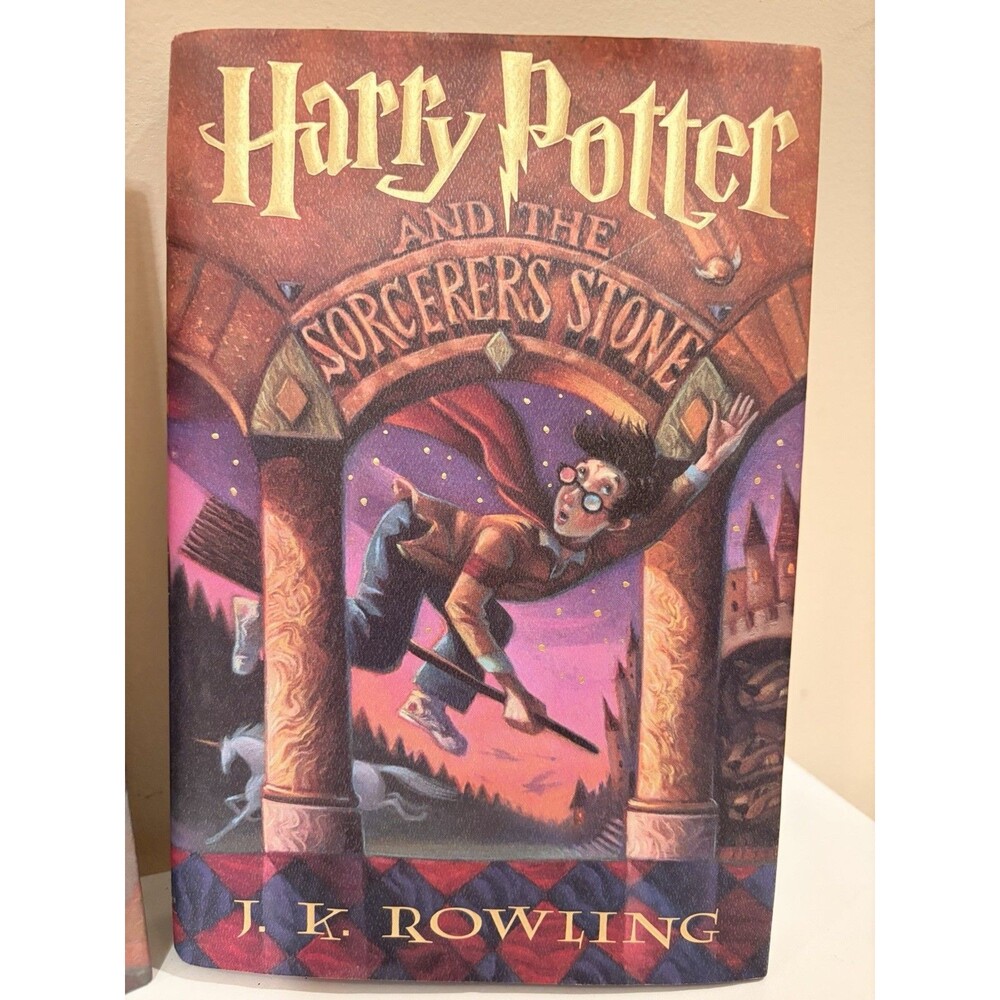Harry Potter And The Sorcerers Stone First American Edition October 1998